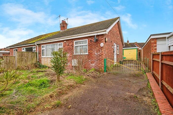 2 Bedroom Semi-Detached Bungalow For Sale In Wrench Close, Aylsham, Norwich, NR11