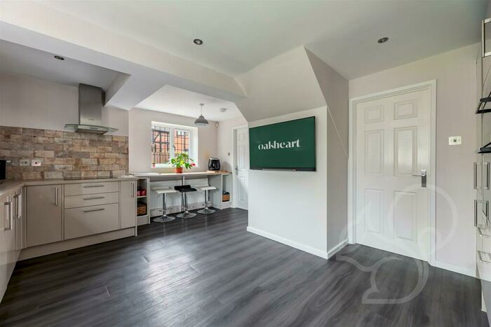 4 Bedroom Detached House For Sale In Richmond Road, West Mersea, CO5