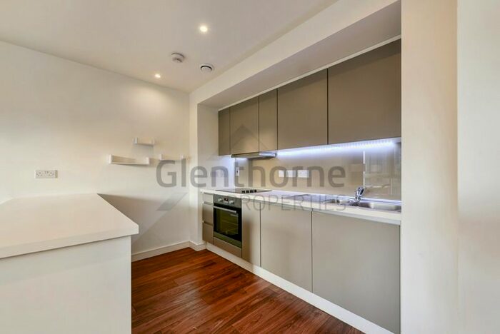 1 Bedroom Flat To Rent In Enterprise Way, Wandsworth, SW18