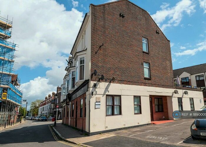 1 Bedroom Flat To Rent In Castle Road, Southsea, PO5