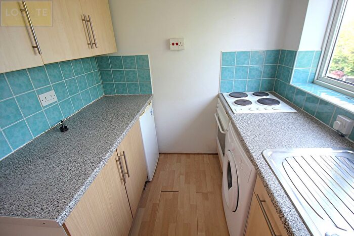 1 Bedroom Flat For Sale In Cavendish Road, Urmston, Manchester, M41