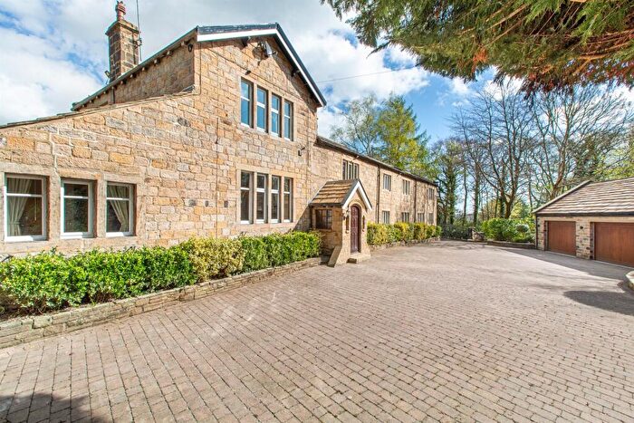 6 Bedroom Detached House For Sale In Moor Grange Farm, Scotland Lane, Horsforth, LS18