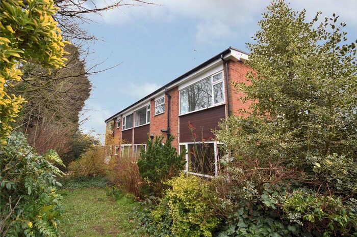 1 Bedroom Flat To Rent In North View, North Lane, Oakwood, Leeds, LS8