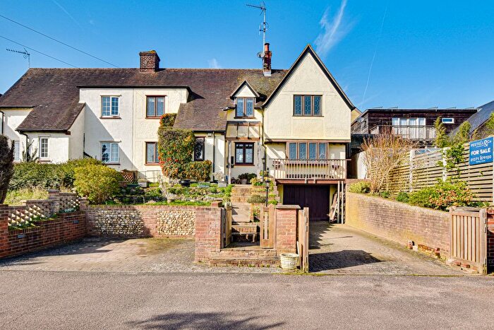 4 Bedroom Semi-detached House For Sale In Brook Road, Stansted Mountfitchet, CM24