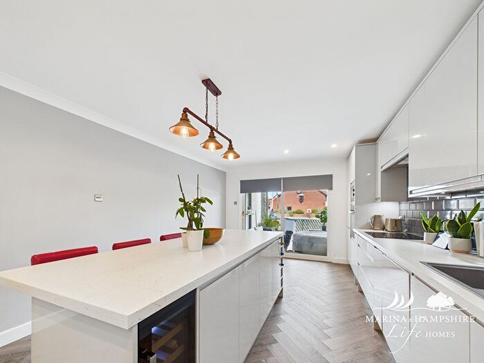 3 Bedroom Town House For Sale In Bryher Island, Port Solent, PO6