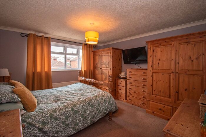 3 Bedroom Detached House For Sale In Lubbesthorpe Road, Leicester, LE3