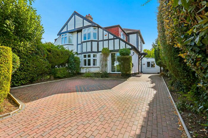 4 Bedroom Semi-Detached House For Sale In Ingleby Way, Wallington, SM6