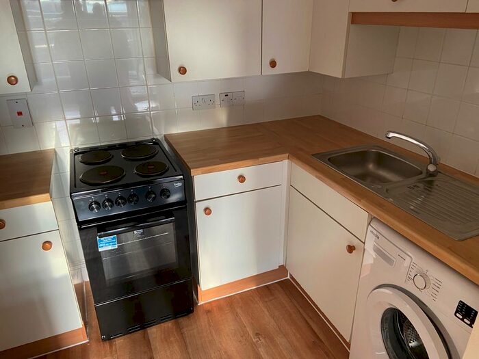 1 Bedroom Flat To Rent In Shenley Road, Borehamwood, WD6