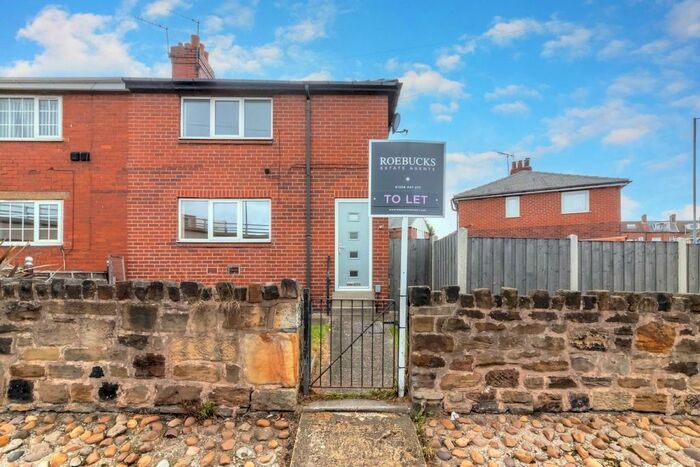 3 Bedroom Semi-Detached House To Rent In Pontefract Road, Oakwell, Barnsley, S71
