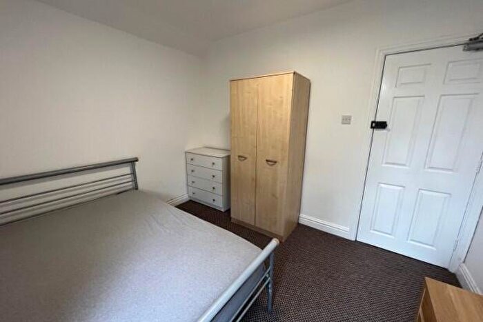 1 Bedroom Terraced House To Rent In Colum Road Cardiff, CF10