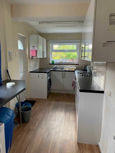 3 Bedroom Semi-Detached House To Rent In Cottonfield Road, Withington, M20