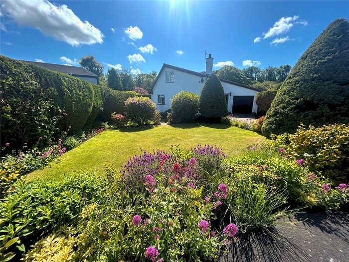 4 Bedroom Bungalow For Sale In Traeth Coch Uchaf, Red Wharf Bay, Pentraeth, Isle Of Anglesey, LL75