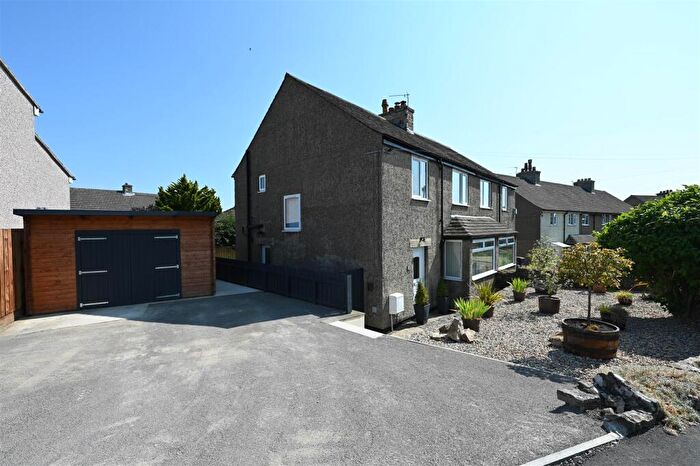 3 Bedroom Semi Detached House For Sale In Conan Gardens, Richmond, DL10