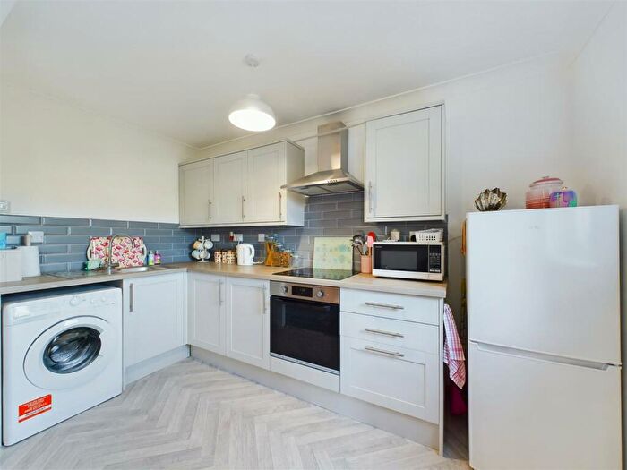 1 Bedroom Apartment For Sale In Oxford Street, Tynemouth, NE30