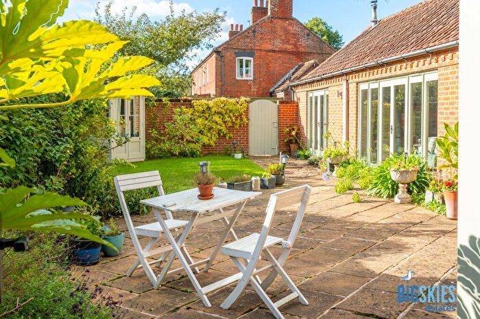 3 Bedroom Barn Conversion For Sale In Dereham Road, Briningham, Melton Constable, NR24