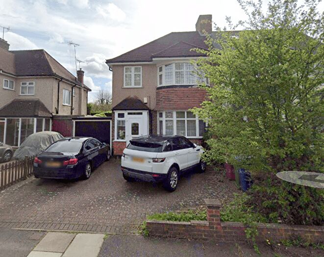 3 Bedroom Semi-Detached House To Rent In Beechcroft Avenue, Harrow, HA2