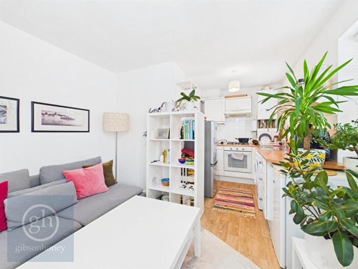 1 Bedroom Apartment To Rent In High Street, Ruislip, Middlesex, HA4