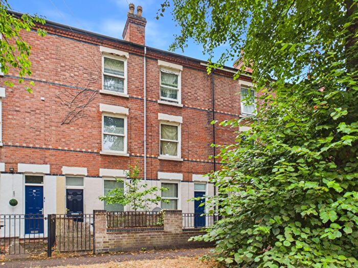 3 Bedroom Terraced House For Sale In Waterloo Promenade, Nottingham, NG7