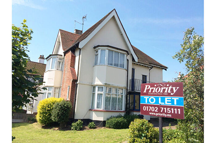 2 Bedroom Flat To Rent In The Drive, Chalkwell, Westcliff-on-Sea, SS0