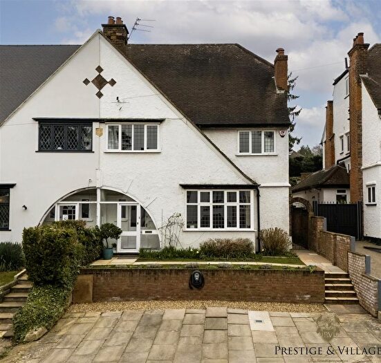 5 Bedroom Semi Detached House For Sale In Radlett Park Road, Radlett, WD7