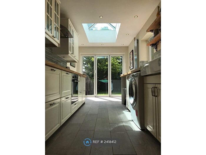 3 Bedroom Terraced House To Rent In Mary Vale Road, Birmingham, B30