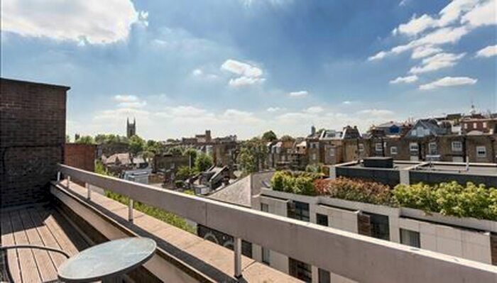 2 Bedroom Flat To Rent In Pond Place, Chelsea, London, SW3