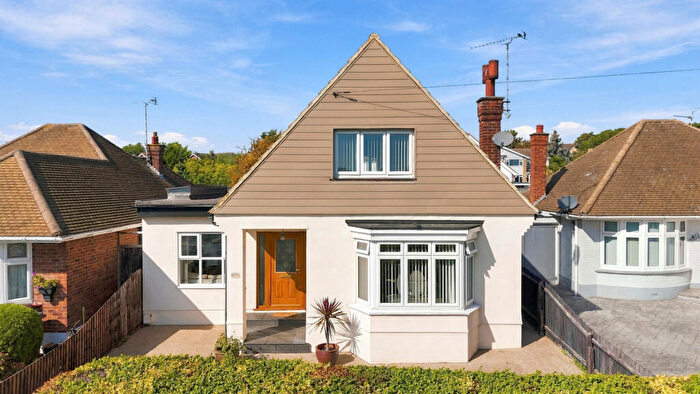 3 Bedroom Detached House For Sale In Woodgrange Drive, Southend-on-sea, SS1