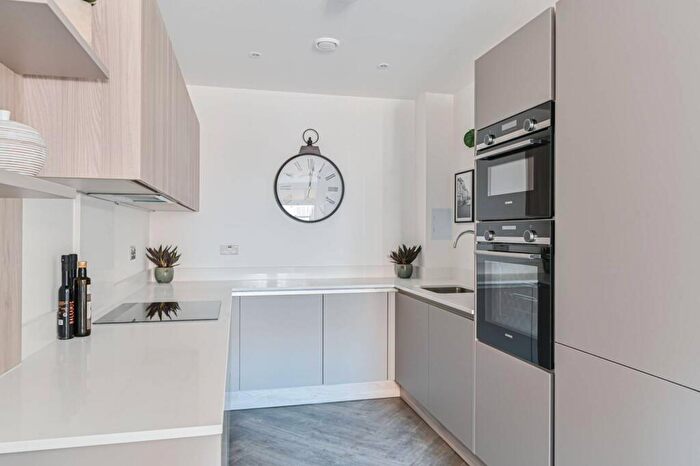 1 Bedroom Flat For Sale In The Wharf Collection, Battersea, London, SW11