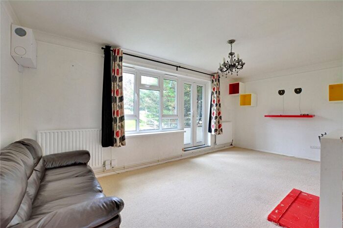 2 Bedroom Flat To Rent In Prendergast Road, Blackheath, London, SE3