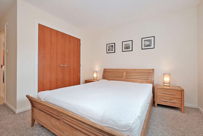 2 Bedroom Flat For Sale In D Anderson Drive, The West End, Aberdeen, AB15