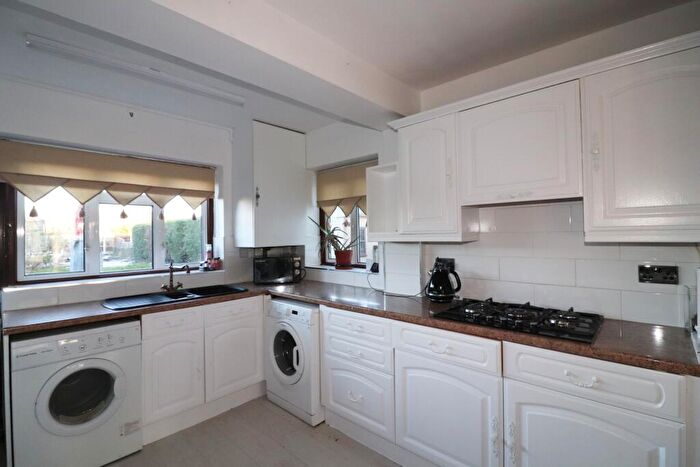 3 Bedroom Semi-Detached House To Rent In Ingrebourne Road, RM13