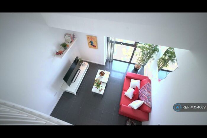 1 Bedroom Flat To Rent In Richmond Square, Cardiff, CF24