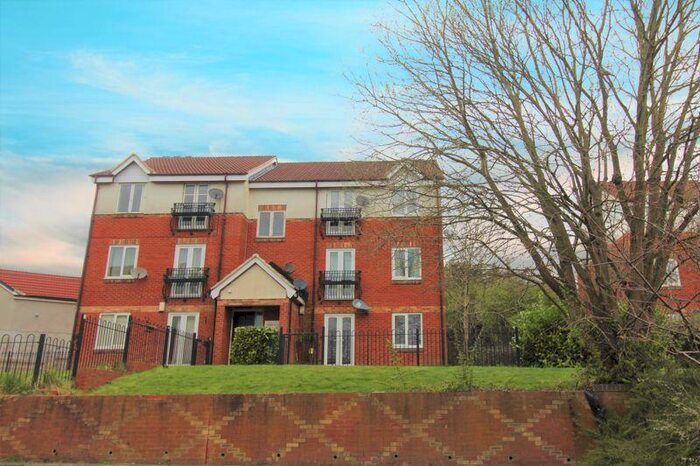 2 Bedroom Apartment To Rent In Mallard Court, Lower Grange, Bradford, BD8