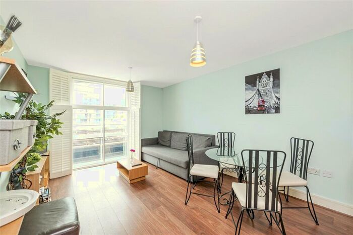 1 Bedroom Apartment To Rent In Warwick Building, Queenstown Road, London, SW11