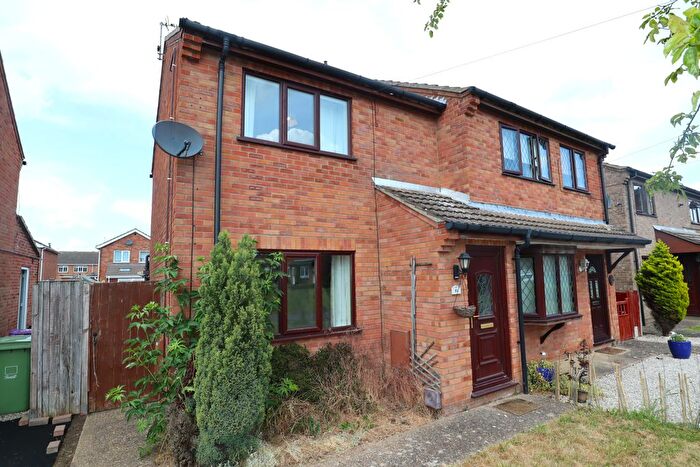 2 Bedroom Semi-Detached House For Sale In Rivehall Avenue, Welton, LN2