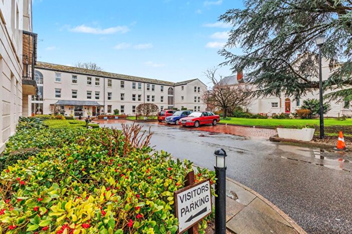 1 Bedroom Flat For Sale In Binswood Avenue Leamington Spa, CV32