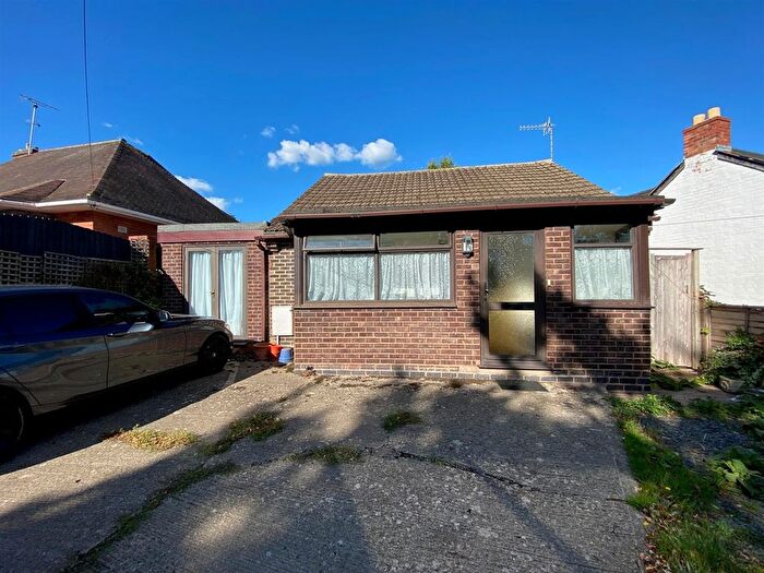 2 Bedroom Detached Bungalow For Sale In Pickersleigh Road, Malvern, WR14