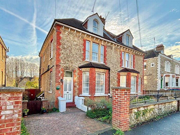 5 Bedroom Semi Detached House For Sale In Holmesdale Road, Sevenoaks, TN13