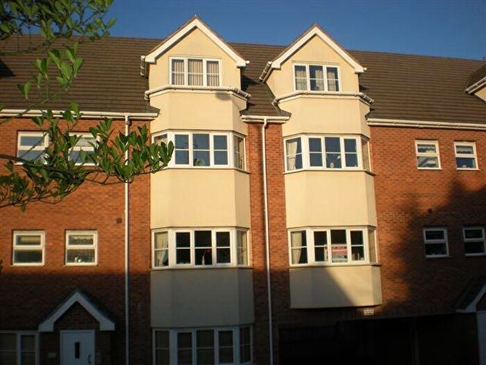 1 Bedroom Flat To Rent In Royale Place, Queens Road, CV11
