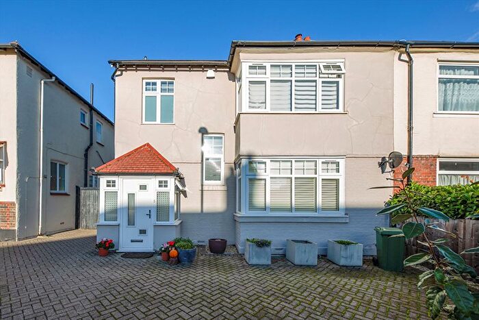 4 Bedroom Property To Rent In Ridgway Place, Wimbledon, SW19