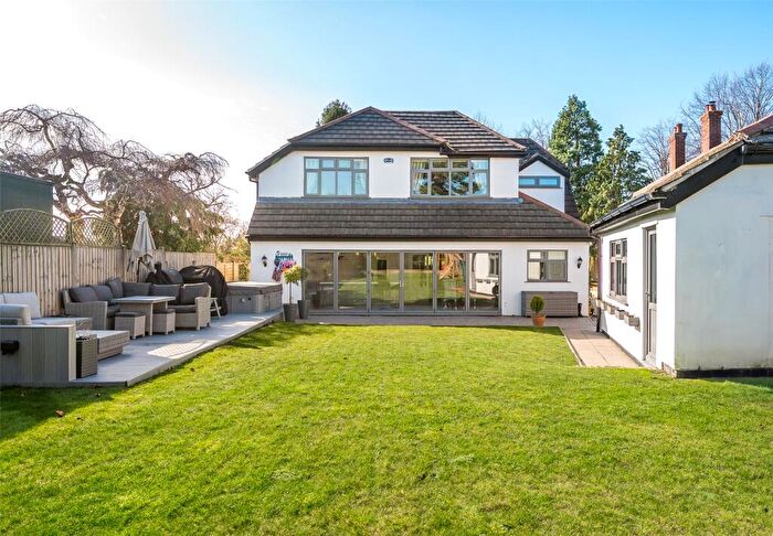 4 Bedroom Detached House For Sale In Kingsway, Gayton, Wirral, CH60