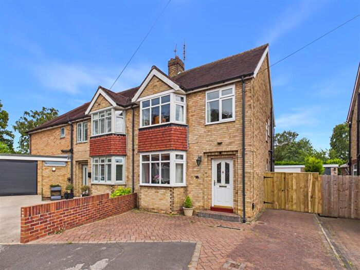 3 Bedroom Semi-Detached House For Sale In Atkinson Drive, Brough, HU15