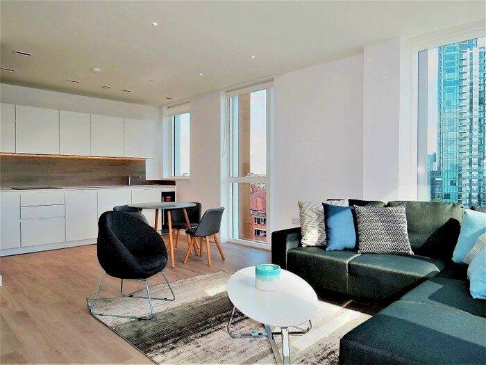 2 Bedroom Apartment To Rent In Woodberry Down, London, N4