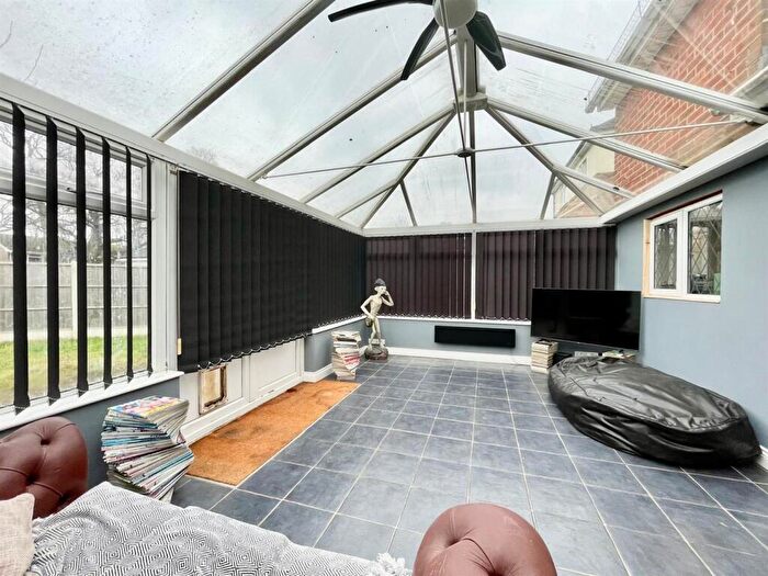 3 Bedroom Detached House For Sale In Paddington Grove, Bournemouth, BH11