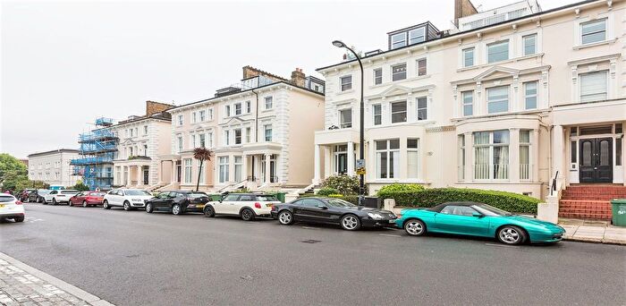 4 Bedroom Flat To Rent In Belsize Park Gardens, London, NW3