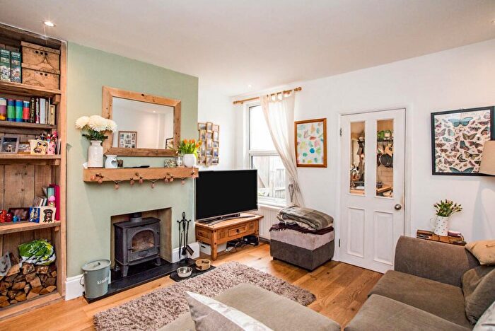 3 Bedroom House To Rent In Higham Road, Chesham, HP5