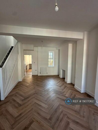 3 Bedroom Terraced House To Rent In Daisy Street, Cardiff, CF5