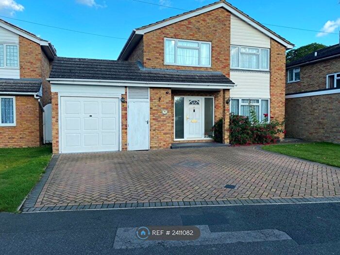 4 Bedroom Detached House To Rent In Aldebury Road, Maidenhead, SL6