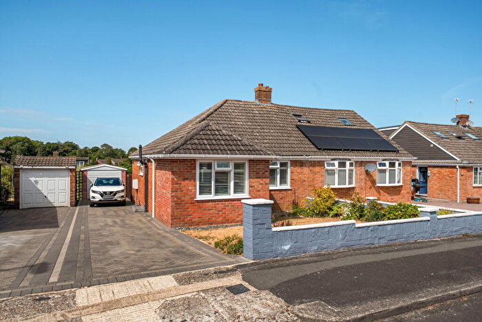 2 Bedroom Semi-Detached Bungalow For Sale In Seymour Road, Basingstoke, RG22