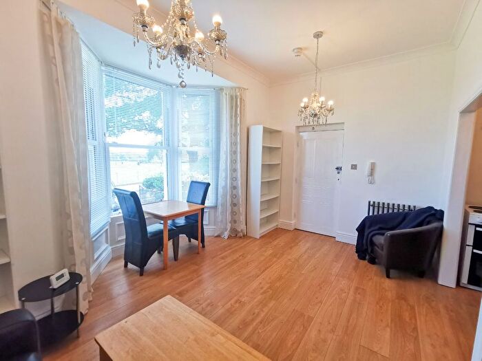 1 Bedroom Flat To Rent In Belle Grove Terrace, Newcastle Upon Tyne, NE2